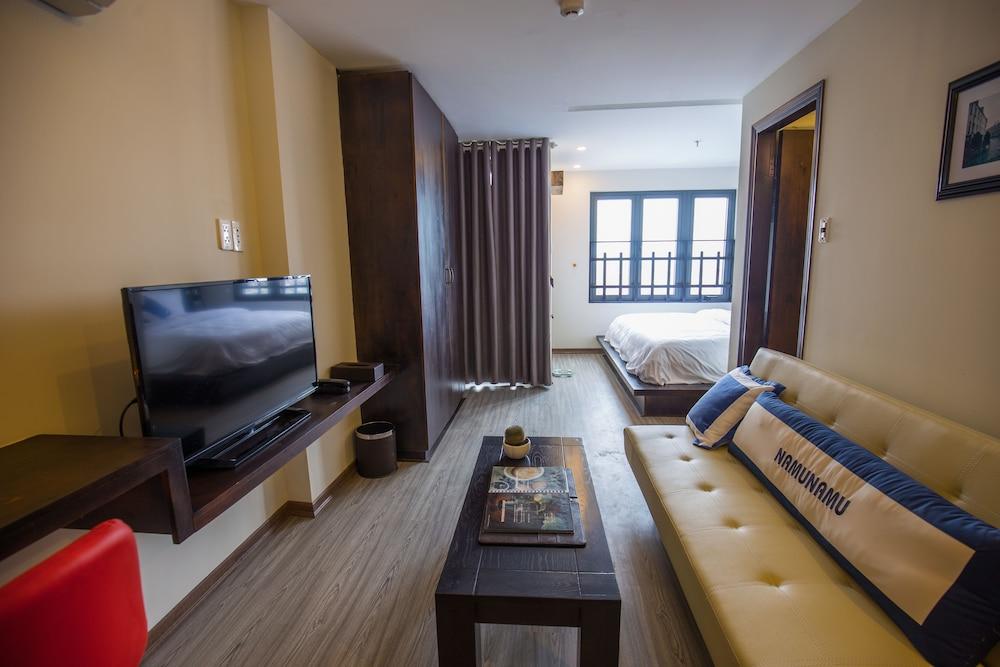 Phoenix 1 & Aparthotel