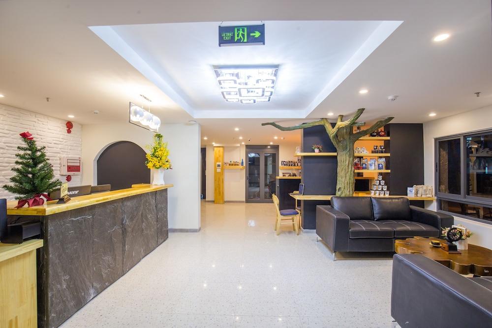 Aparthotel Phoenix 1 & 3*
