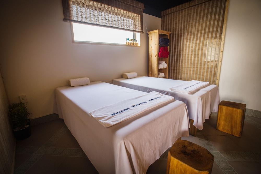 Phoenix 1 & 3* Da Nang